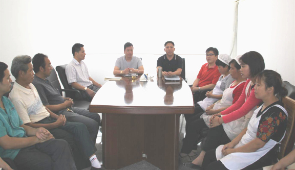 正睿老師、維杰管理干部召開調(diào)研座談會