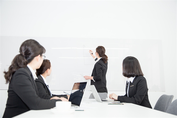 「精益生產(chǎn)咨詢」如何提高員工滿意度和生產(chǎn)力？