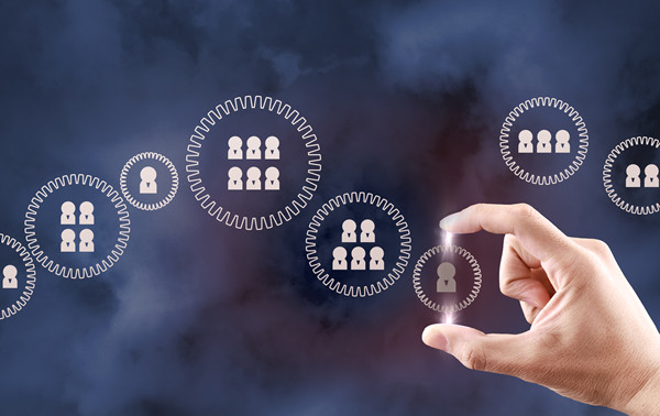 集團戰(zhàn)略規(guī)劃：制定整體戰(zhàn)略，引領(lǐng)集團發(fā)展