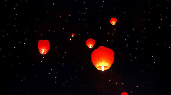 重慶傳統(tǒng)行業(yè)塌方，罪魁禍?zhǔn)拙故欠績(jī)r(jià)？