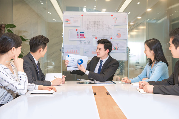 績效管理的最佳實踐：理論、研究與實踐的結(jié)合