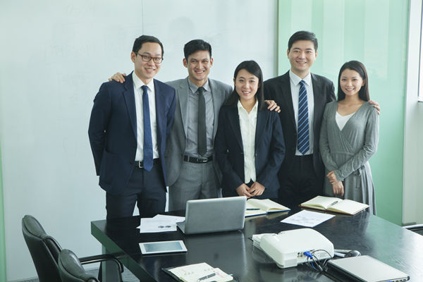 多元化團隊的績效管理：適應(yīng)多元化環(huán)境，促進團隊和諧