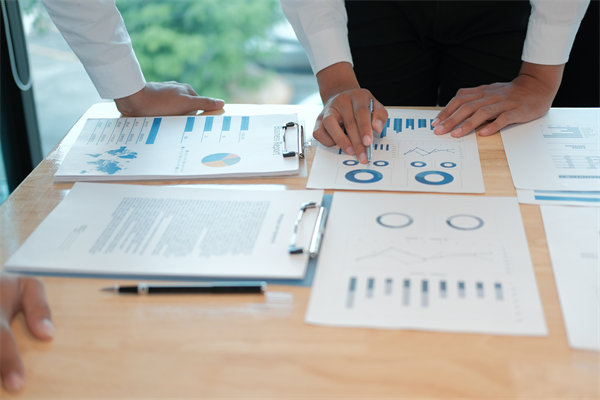 平衡計(jì)分卡：多維度評(píng)估，全面提升績(jī)效