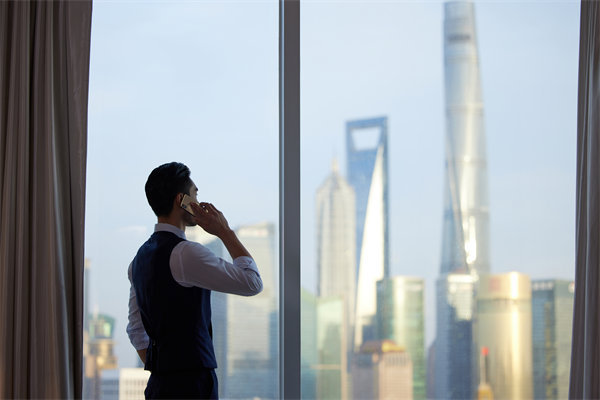 領(lǐng)導(dǎo)智慧：培養(yǎng)卓越領(lǐng)導(dǎo)者，引領(lǐng)企業(yè)不斷前行