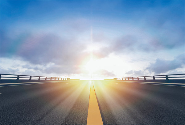 深度戰(zhàn)略咨詢，引領企業(yè)轉(zhuǎn)型，共創(chuàng)美好未來