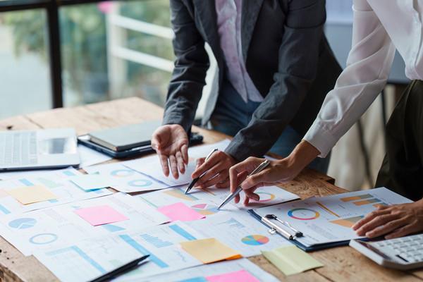 精準(zhǔn)制造業(yè)管理，提升生產(chǎn)效率，降低運營成本