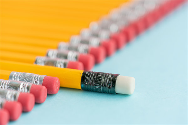 創(chuàng)意驅(qū)動(dòng)，情感共鳴：品牌營(yíng)銷的致勝之道