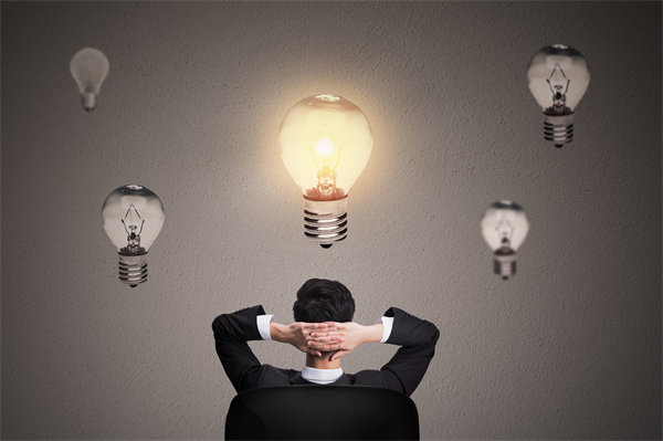 創(chuàng)新企業(yè)管理思維，激發(fā)員工潛能，推動(dòng)企業(yè)騰飛