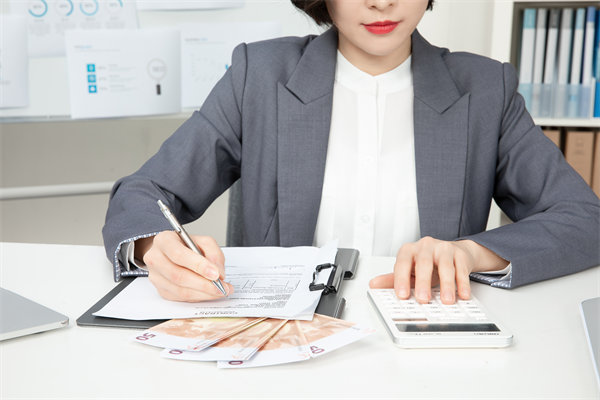 薪酬透明度：公開薪資信息對企業(yè)和員工有何利弊？