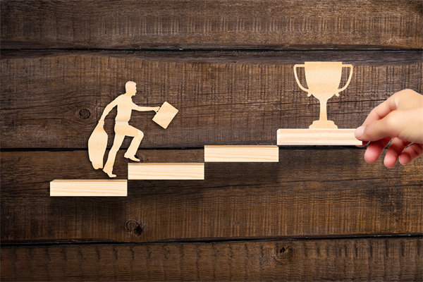 靈活用工趨勢下，企業(yè)如何有效管理遠(yuǎn)程及兼職團(tuán)隊(duì)？