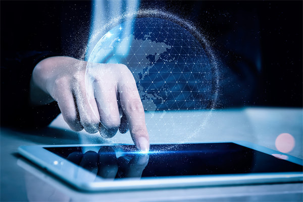 智能制造系統(tǒng)中，如何有效集成并管理多種自動(dòng)化設(shè)備？