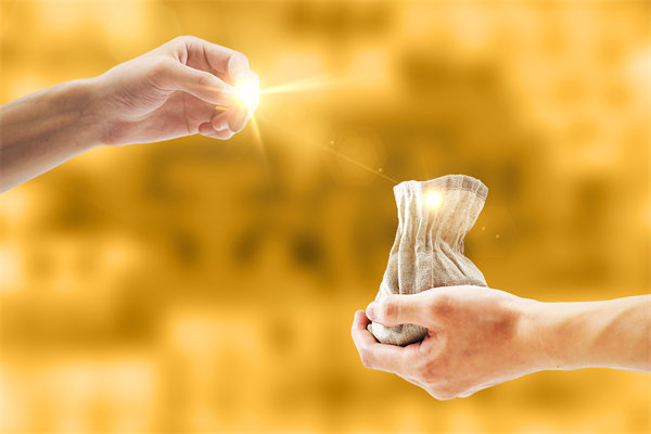 跑步入場(chǎng)的00后3天賺了3萬(wàn)，對(duì)打工族有何啟示？