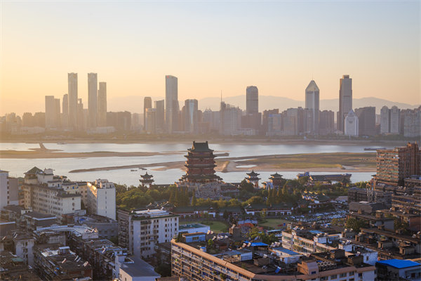 南昌本土管理咨詢公司如何打造差異化服務(wù)，贏得市場認(rèn)可？