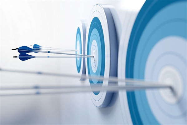 如何確保年度經(jīng)營計劃既具挑戰(zhàn)性又切實可行？