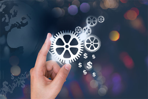 在薪酬體系設(shè)計時，應(yīng)如何考慮行業(yè)標準和市場變化？