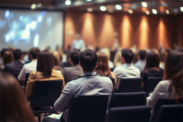 在員工培訓(xùn)上，企業(yè)應(yīng)如何投入，以獲得最大回報(bào)？