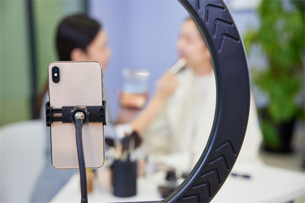 中國消費(fèi)者開始擁抱俄貨，國內(nèi)制造業(yè)怎么應(yīng)對(duì)？