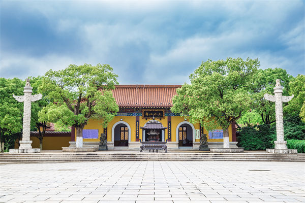 南昌年度經(jīng)營(yíng)計(jì)劃咨詢(xún)公司如何為企業(yè)定制全年發(fā)展藍(lán)圖？