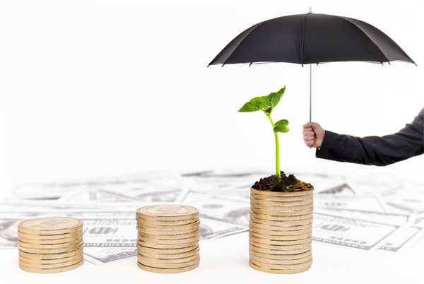 面對(duì)市場(chǎng)變化，企業(yè)戰(zhàn)略管理的靈活性如何保持與提升？