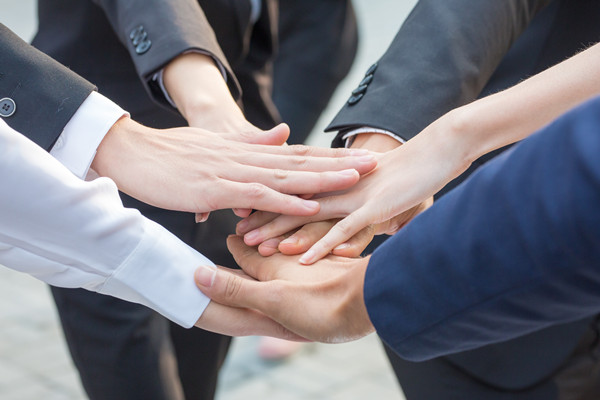 跨部門協(xié)作時(shí)，如何公平地衡量和評估每個人的績效？