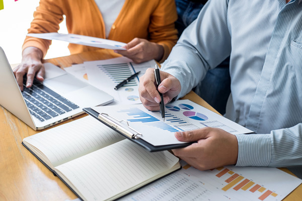 如何通過(guò)創(chuàng)新策略提升品牌影響力和市場(chǎng)占有率？