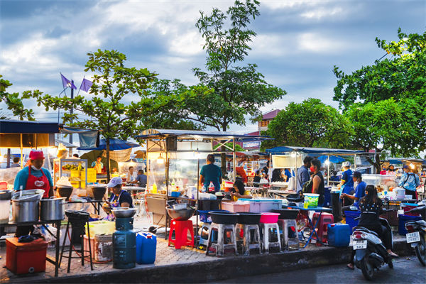 今年擴消費怎么干？各大企業(yè)如何根據(jù)政策發(fā)力？