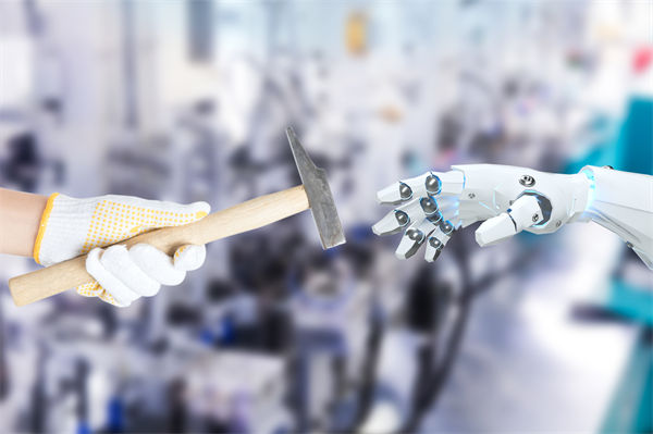 員工對(duì)數(shù)字化管理抵觸，推進(jìn)遇阻，怎樣化解難題？