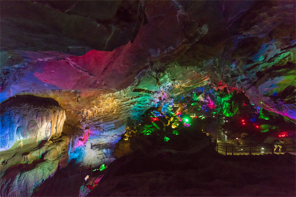 清遠(yuǎn)精益生產(chǎn)咨詢公司聚焦瓶頸，怎樣幫工廠突破效率提升臨界點(diǎn)？