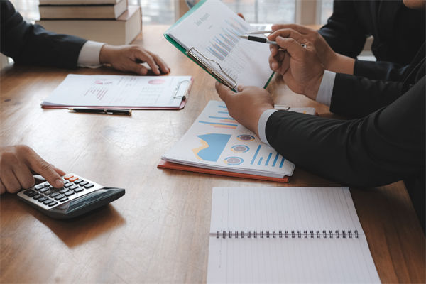 集團(tuán)財(cái)務(wù)管控松散資金濫用，集中風(fēng)控體系如何搭建？