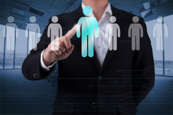 中紀(jì)委：公職人員禁止干6類副業(yè)，人力資源怎么看？