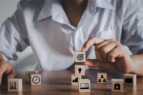 戰(zhàn)略目標(biāo)層層分解后，部門協(xié)同為何反成內(nèi)耗根源？