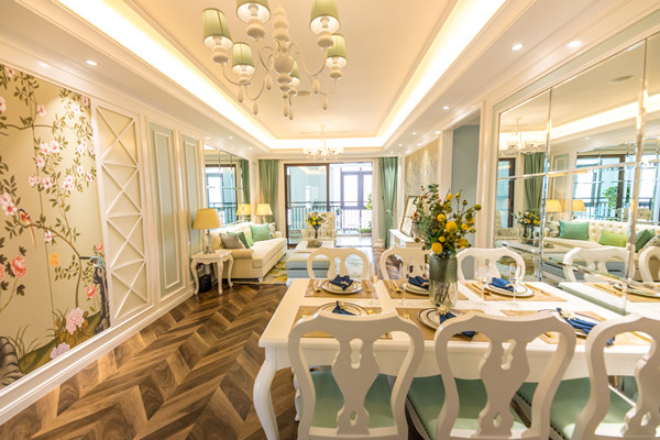 燈飾行業(yè)精益生產(chǎn)管理咨詢公司哪家好，能解小批量定制效率低？